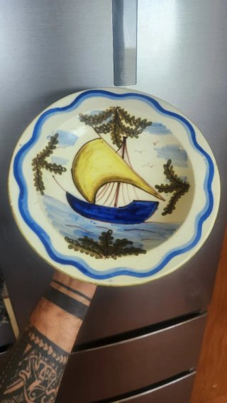 Plato decorativo cerámica pintado a mano