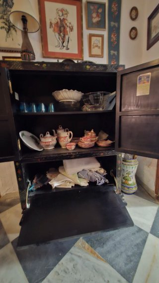 Mueble Chino Antiguo Negro Decorado