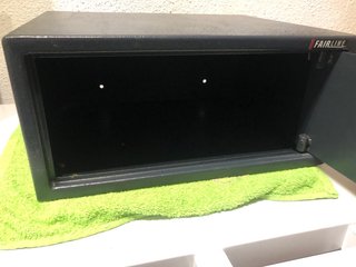 Caja Fuerte FAIRLINE Negra y Plateada