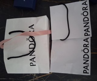 Cajas vacías Swarovski, Pandora y Lotus.