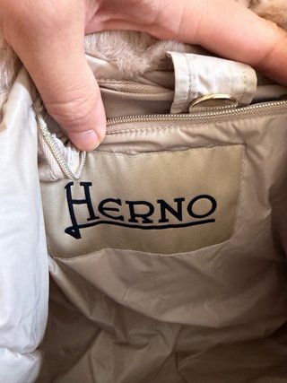 Bolso Herno pelo sintético beige y blanco