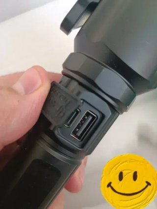LINTERNA  MUY POTENTE DE DIODOS A ESTRENAR