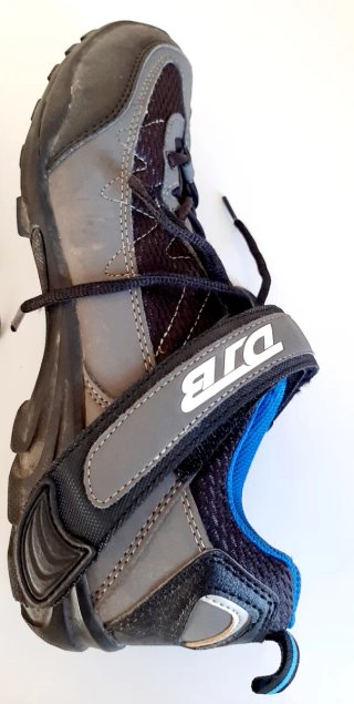 Zapatos Ciclismo DTB Negros y Azules