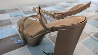 Tacones dorados fiesta T.38
