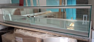 Vitrina Cristal 115x50x25 con Puertas