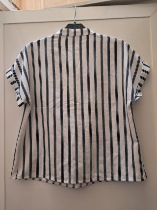 Camisa rayas blancas y negras Talla S