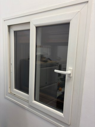Ventana corredera PVC blanca