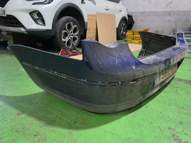 Paragolpes Passat 2009