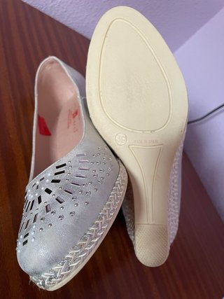 Zapatos Jose Saenz Talla 38 Beige/Plata