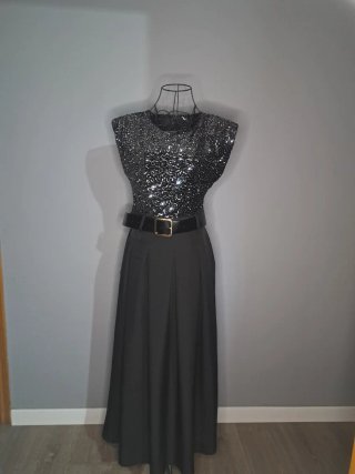 Vestido Negro y Plateado Brillante