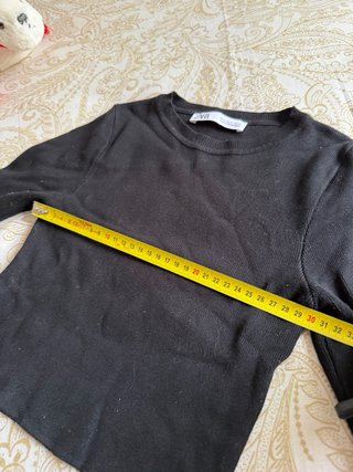 Top ZARA manga larga negro