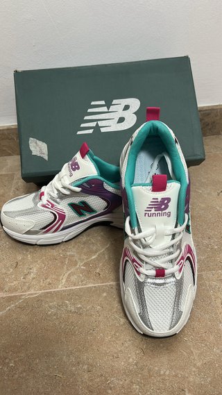 Zapatillas New Balance Mujer Morado Blanco