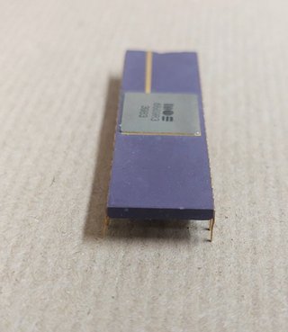 Chip MOS 6569R3 Vic-II Ceramica/Oro x Commodore 64