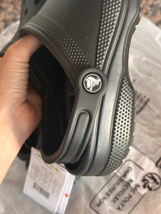Crocs negros sin usar con etiqueta
