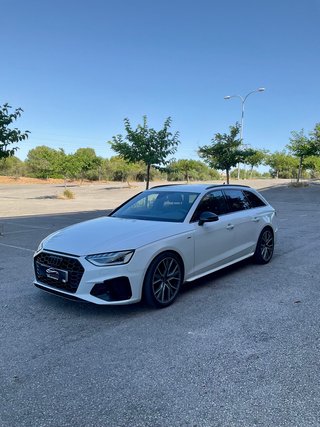 Audi A4 Avant S line 40 TFSI 150kW S tronic