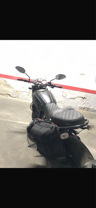 Ducati Scrambler 800 Negra