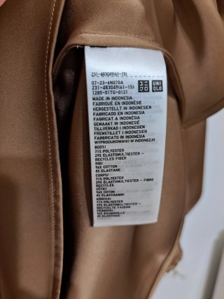 Blusa Uniqlo marrón M