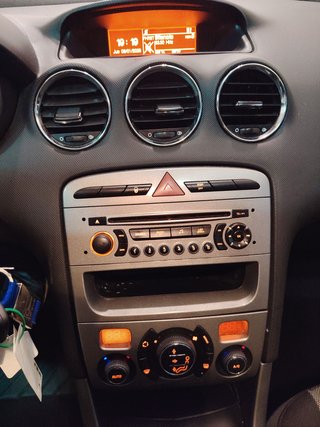 Peugeot 308 2011