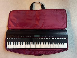 Piano Roland GO:PIANO con funda