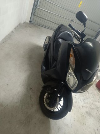 Honda Forza 300