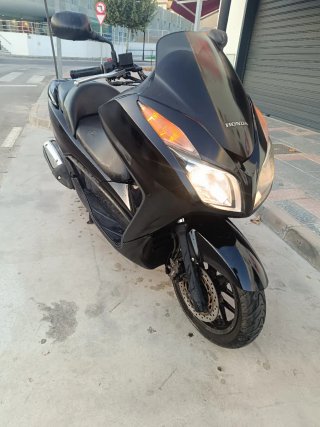 Honda Forza 300