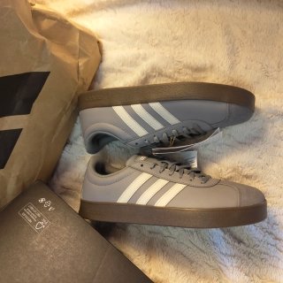 Zapatillas Adidas JI1777, court base, nuevas
