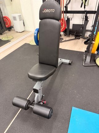 Gimnasio completo.