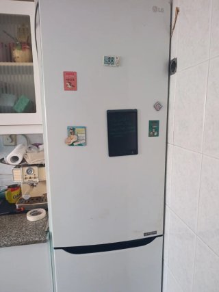 Nevera con congelador LG blanca