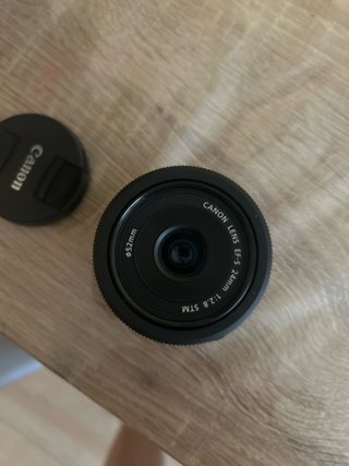 Objetivo Canon EFS 24mm f/2.8 STM