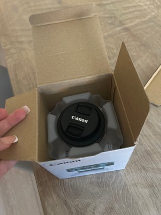 Objetivo Canon EFS 24mm f/2.8 STM