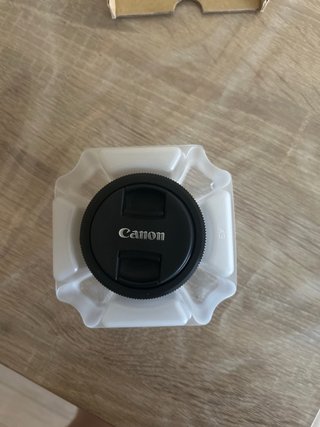 Objetivo Canon EFS 24mm f/2.8 STM