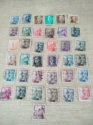 37 Sellos Franco Varios