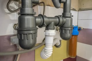 FONTANERO ECONÓMICO DESATASCOS CISTERNAS WC BCN