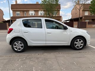 Dacia Sandero 2015