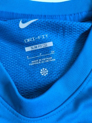Camiseta deportiva. NIKE. T- S. NUEVA