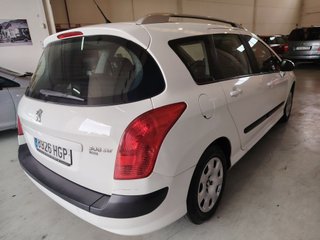 Peugeot 308 2011