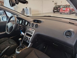 Peugeot 308 2011