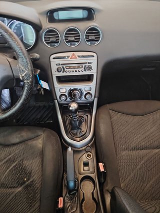 Peugeot 308 2011