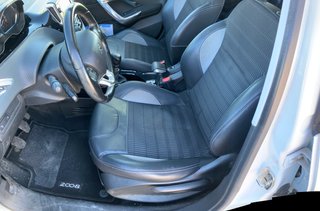 Peugeot 2008 Allure 120cv año 2015