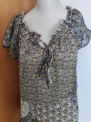 Blusa floral verde y amarilla