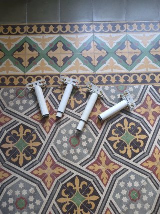 Patas regulables para somier (4 unidades)