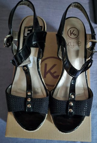 Sandalias Kylie Talla 38 Negras