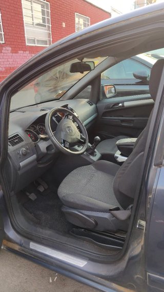 Opel Zafira 2008 Diésel pegatina B