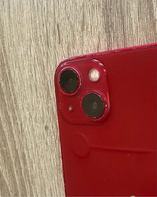 iPhone 13 Rojo + Cable