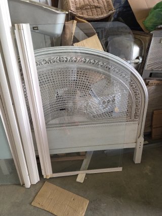 Mampara de cristal y madera