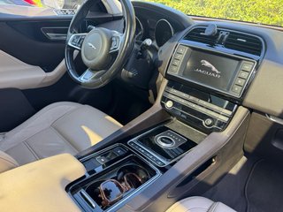 Jaguar F-Pace 2018