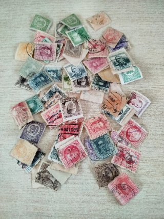 70 sellos Alfonso XIII y República Española