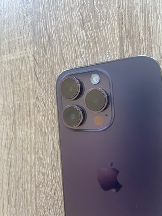 iPhone 14 Pro Apple