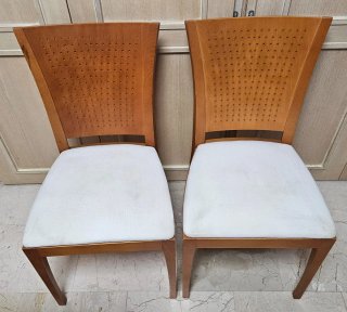 Mesa extensible de comedor madera maciza y sillas