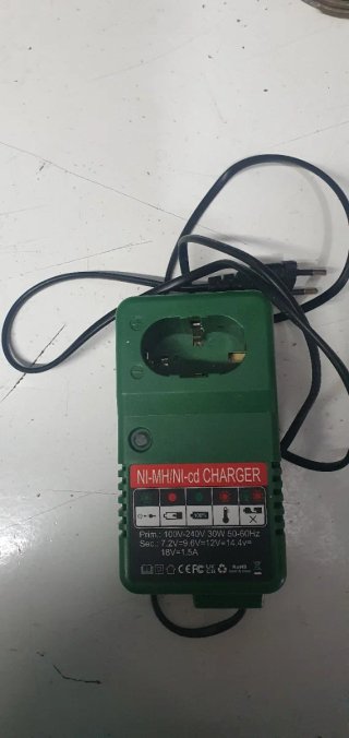 Cargador Batería Ni-MH/Ni-Cd Taladro Eléctrico
